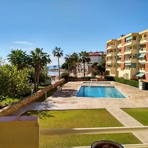  Apartamento Primera Linea De Mar Con Piscina